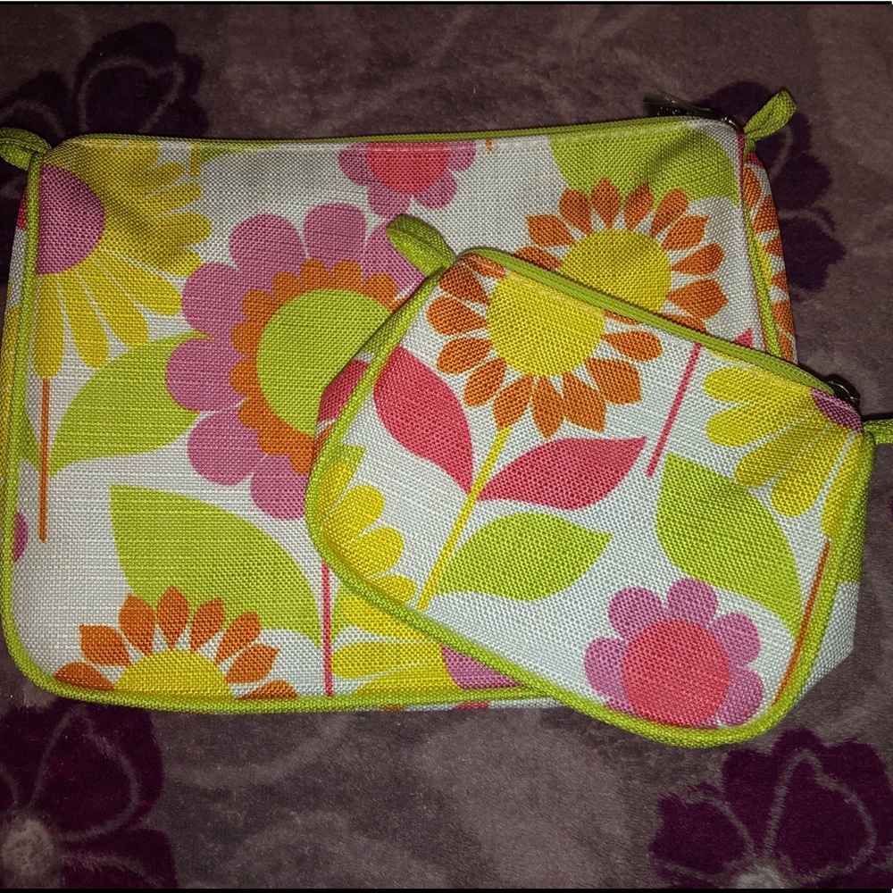 Clinique makeup/travel bag set of 2